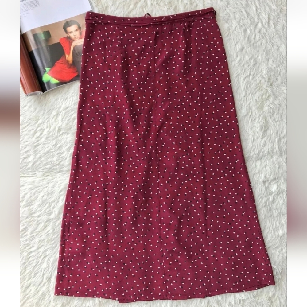Rouje Red Floral Printed Midi Wrap Glorie Skirt - Picture 7 of 11